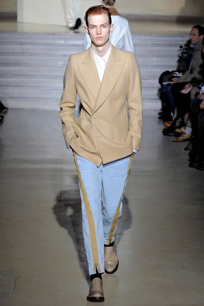 Look 33